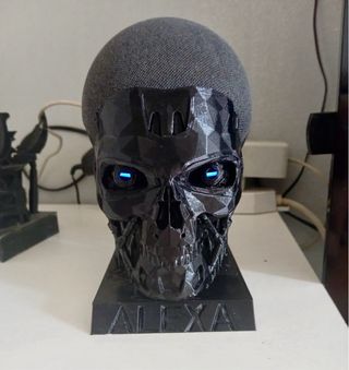 Porta Alexa Terminator Design