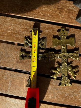 Cruz de Caravaca de bronce