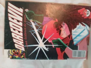 28 comics de Daredevil.