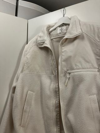 Chaqueta polar beige talla M