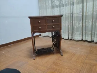 Mueble Singer Madera y Metal