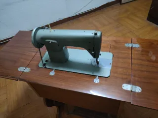 Mueble Singer Madera y Metal