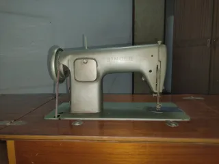 Mueble Singer Madera y Metal