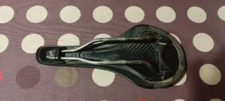 Sillín Fizik Tundra M3 Carbon