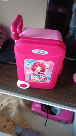 Set gioco bellezza bambola rosa con trolley