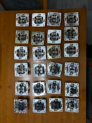 Interruptores y Enchufes Legrand Valena