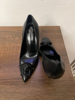 Décolleté Versace La Medusa Pelle Nera