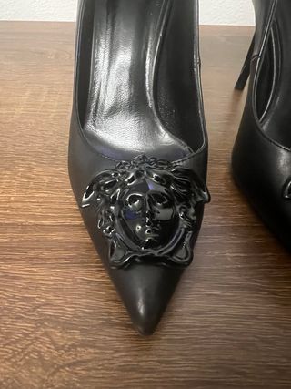 Décolleté Versace La Medusa Pelle Nera