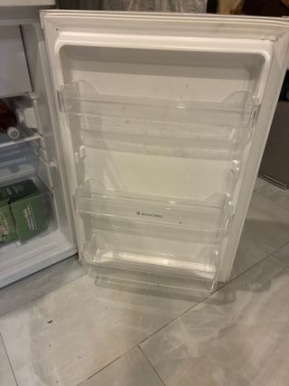 Nevera pequeña con congelador