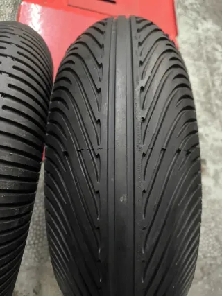 Neumáticos Dunlop Moto Slicks Agua 2