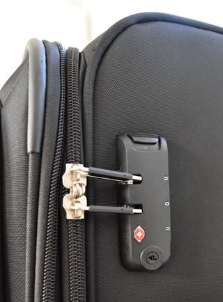 MALETA DE CABINA MOVOM ATLANTA NEGRA 37x56x20 cm