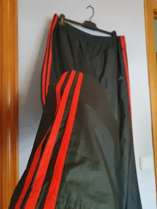 Chándal Adidas Gris y Rojo Completo