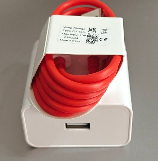 Caricabatterie 100W OnePlus compatibile con SuperVOOC e cavo