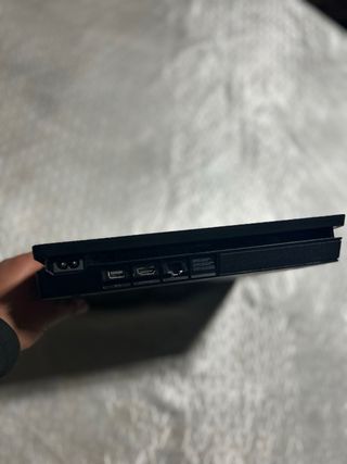 PS4 (PlayStation 4) Negra