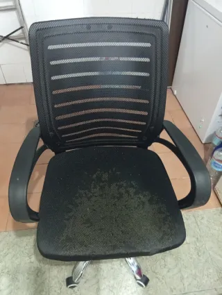 Silla de escritorio con ruedas