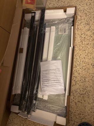 Puerta corredera vidrio y aluminio