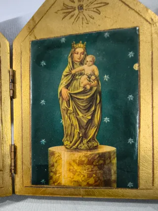 Pequeño tríptico religioso Virgen María