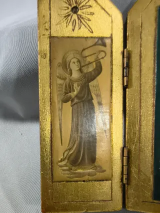 Pequeño tríptico religioso Virgen María