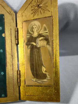 Pequeño tríptico religioso Virgen María