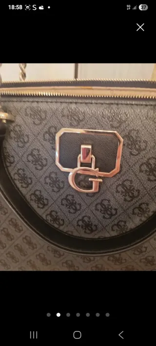 Bolso Guess Marrón y Dorado