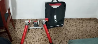 Bici Gravel Triban talla m + Casco + Rodillo+porta