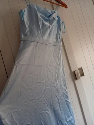 Vestido largo pedrería azul claro