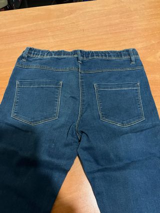 Pantalón vaquero elástico Kiabi