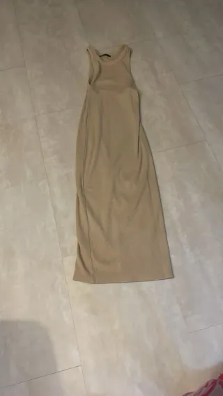 Vestido largo beige mujer