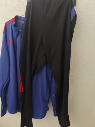Chándal Adidas Azul y Rojo