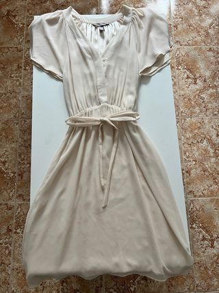 Vestido marfil elegante