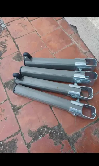Patas de cama con ruedas