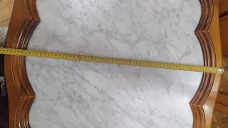 Mesa auxiliar madera y mármol