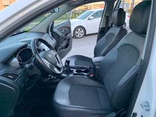 HYUNDAI ix35 1.7 CRDi SLE Sky 4x2