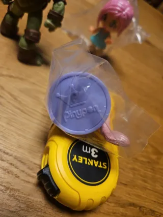 Set 4 Bamboline in plastica dura più Raffaello