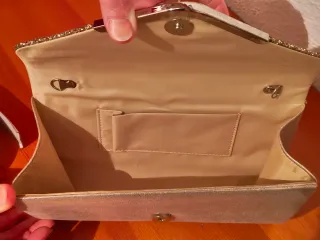 Bolso de fiesta dorado con purpurina