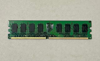 Módulo Memoria RAM x 2GB Kingston KVR