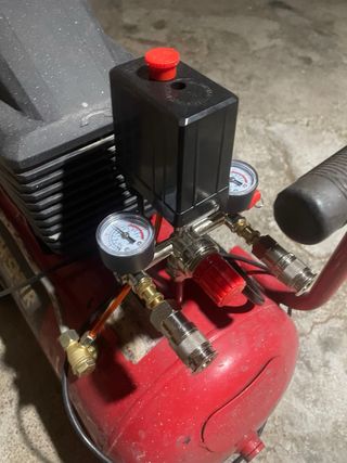 Compresor monofásico.