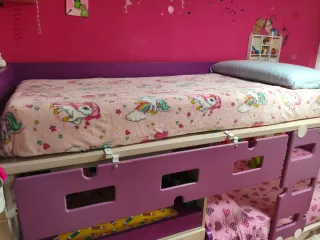 REBAJADA! Cama tren infantil morada (3 camas)