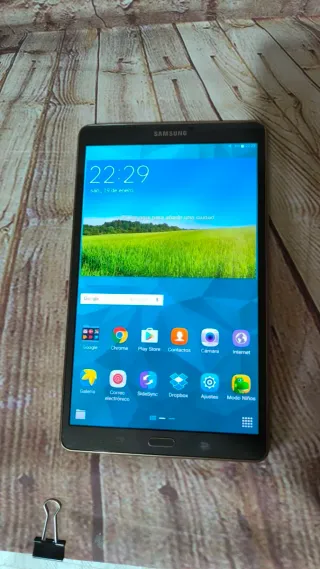 Tablet Samsung SM-T700