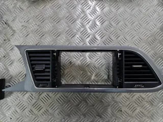 Moldura de Radio e Saidas de Ar Seat Leon 5F