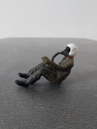 Figurina Piloto Caza 1/48 Pintada Nº1 (cantidad 4)