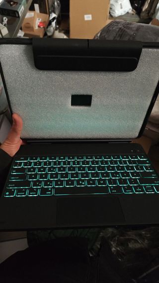 Funda Teclado ESR iPad Air 13