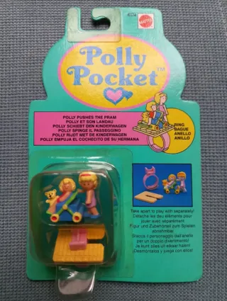 Polly Pocket spinge il passeggino.Anello vintage