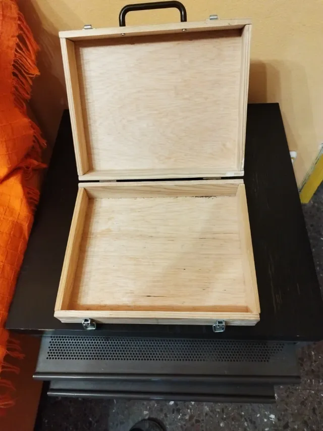 Maletín de madera con doble cierre