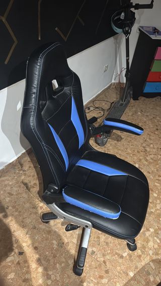 Silla Gaming Negra y Azul