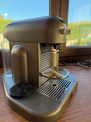 Cafetera Nespresso Krups XN8105