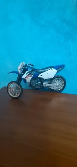 Moto de Juguete Suzuki DR-Z400