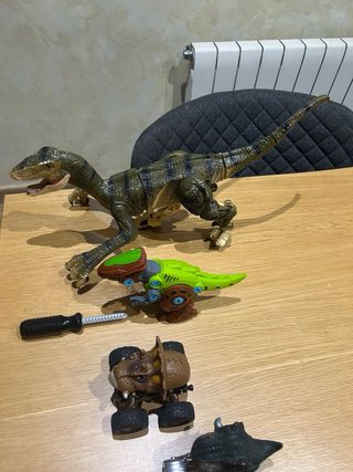 Lote dinosaurios y animales juguete