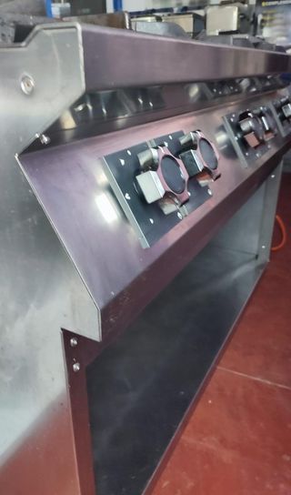 COCINA INDUSTRIAL A GAS 6 FUEGOS MARRENO