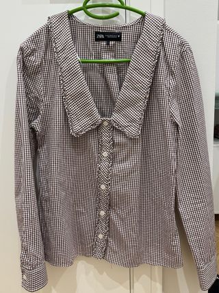 Camisa de cuadros marrón y blanco